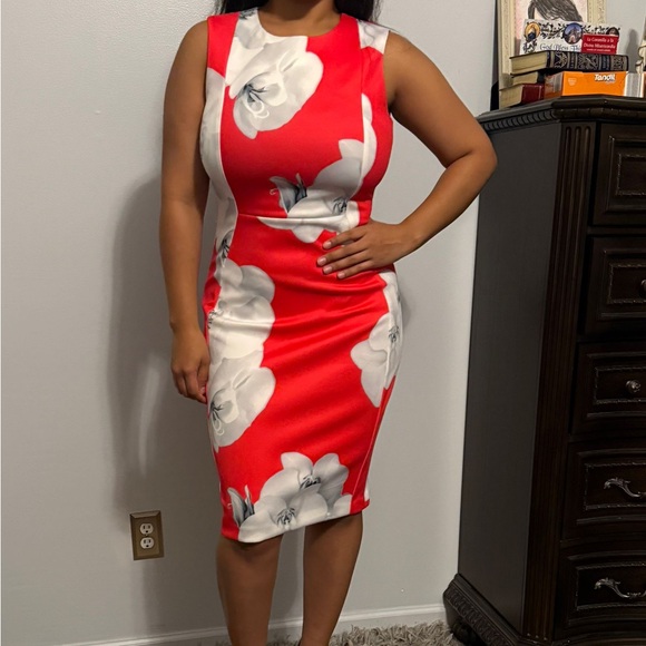 Size8 - Picture 2 of 6